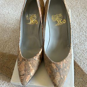 Cork Shoes from Spain, info in Spanish shown on box.